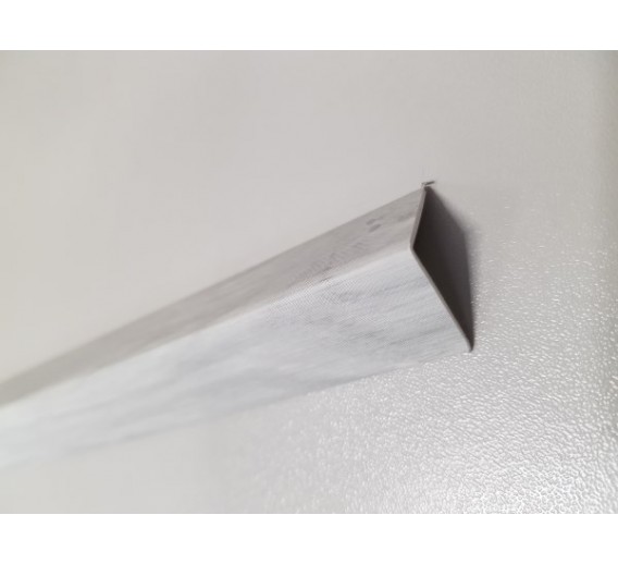 Vidaus apdailos prekės. Sienų apdailos medžiagos. PVC lentelės. Kampas PVC apdailai išorinis Norveg.Ąžuolas 30x30 mm 2,75 m 