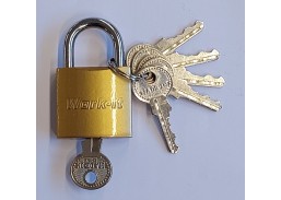 Vidaus apdailos prekės. Durų furnitūra. Durų furnitūra. Spynos durims, pakabinamos spynos. Pakabinamos spynos. Pakabinama spyna, 40 mm, 5 raktai 