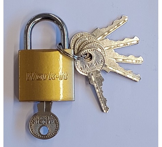Vidaus apdailos prekės. Durų furnitūra. Durų furnitūra. Spynos durims, pakabinamos spynos. Pakabinamos spynos. Pakabinama spyna, 40 mm, 5 raktai 