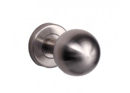 Vidaus apdailos prekės. Durų furnitūra. Durų furnitūra. Rankenos. Rankena bumbulas SFK-004 Inox 