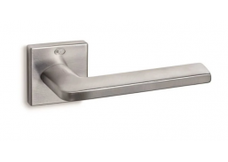 Vidaus apdailos prekės. Durys, jų dalys. Durų furnitūra. Rankenos. Rankena Convex matinis chromas 