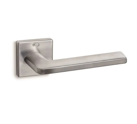 Vidaus apdailos prekės. Durys, jų dalys. Durų furnitūra. Rankenos. Rankena Convex matinis chromas 