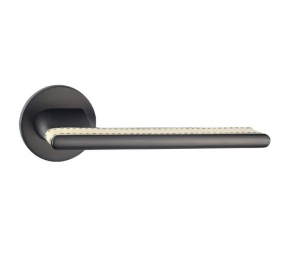 Vidaus apdailos prekės. Durys, jų dalys. Durų furnitūra. Rankenos. Rankena Glory juoda 