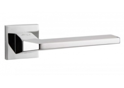 Vidaus apdailos prekės. Durys, jų dalys. Durų furnitūra. Rankenos. Rankena Jacque blizgus chromas 