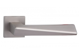 Vidaus apdailos prekės. Durys, jų dalys. Durų furnitūra. Rankenos. Rankena Top Gun matinis nikelis 