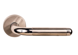 Vidaus apdailos prekės. Durys, jų dalys. Durų furnitūra. Rankenos. Rankena YHS 9017 Inox, nerūdijantis plienas