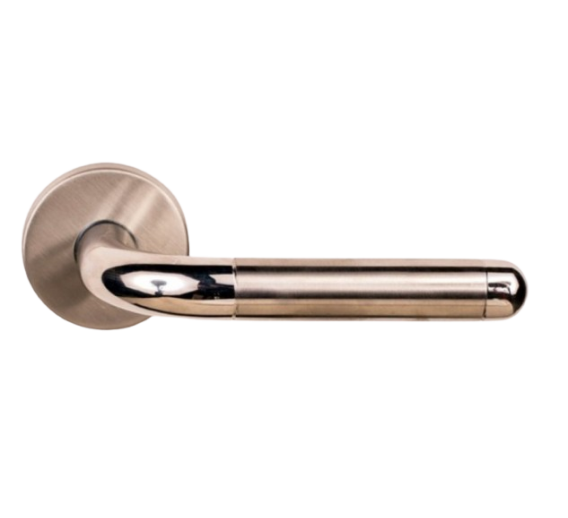 Vidaus apdailos prekės. Durys, jų dalys. Durų furnitūra. Rankenos. Rankena YHS 9017 Inox, nerūdijantis plienas