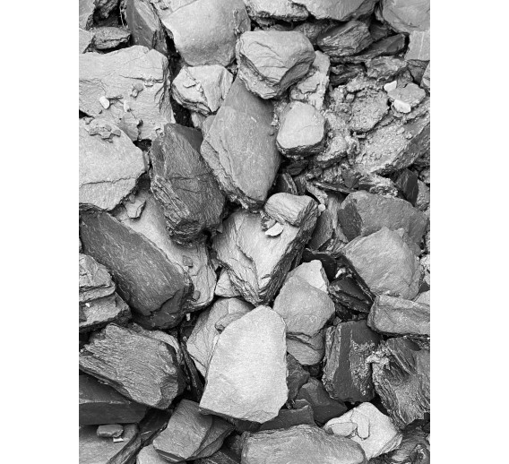 Sodo ir daržo prekės. Dekoratyvinis akmuo, skaldelės, mulčias. Skalūno skalda juoda 30-60mm 20kg 