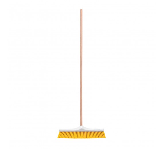 Namų apyvokos prekės. Šepečiai, šluotos, semtuvėliai. Valymo šepetys 50 cm su medine rankena 120 cm Klintek 