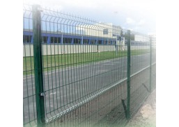 Metalų gaminiai . Tvoros, tvoralentės, tinklai tvoroms. Segmentinės tvoros, varteliai. Žalias tvoros segmentas h-1030 mm, d-4 mm, RAL6005 